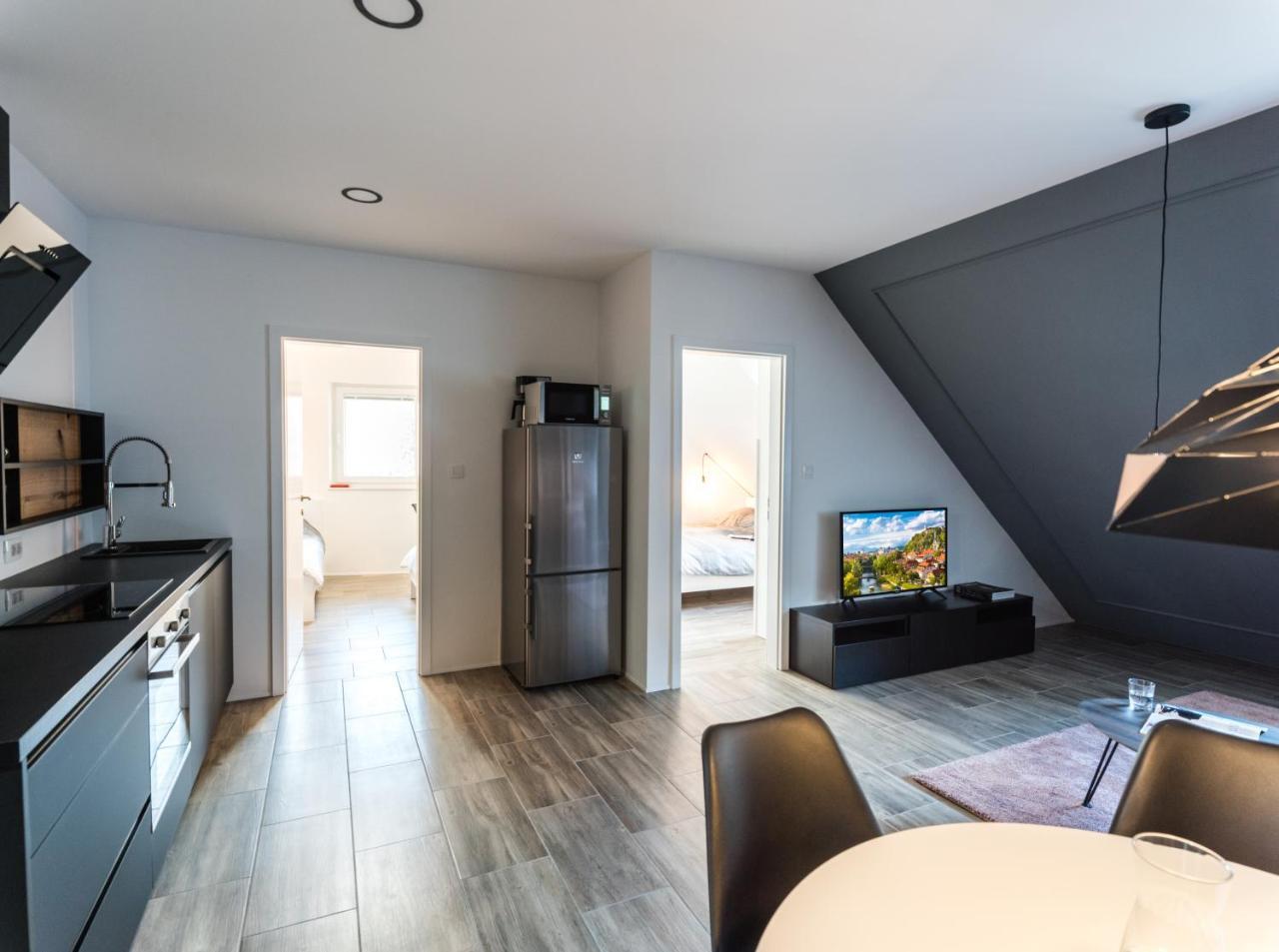 Flex Apartments Tour As Ljubljana Luaran gambar