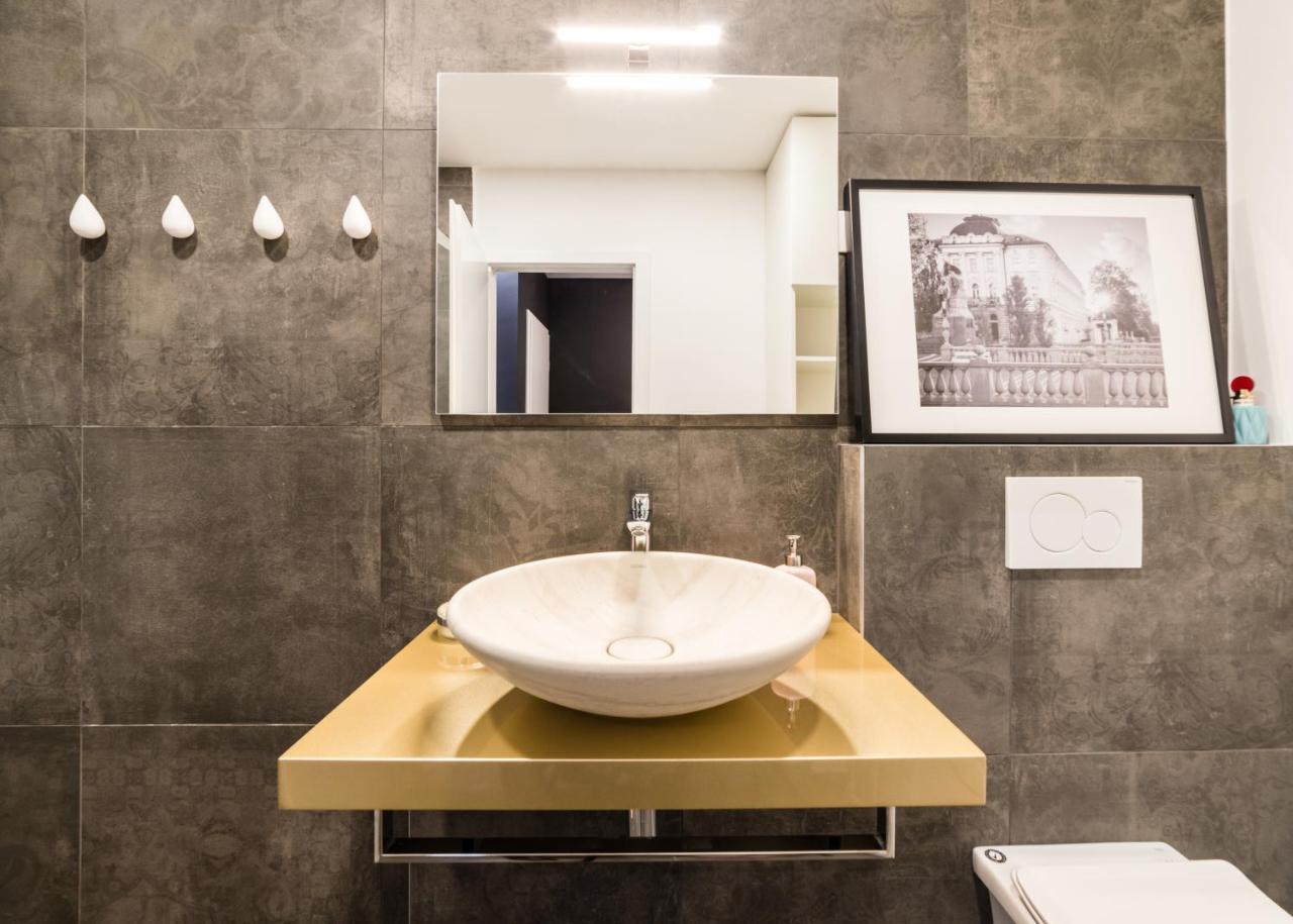 Flex Apartments Tour As Ljubljana Luaran gambar